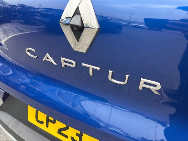 Used Renault Captur 2023 for sale - 76268299: Photo 35