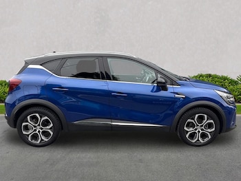Used Renault Captur 2023 for sale - 76268299: Photo 3