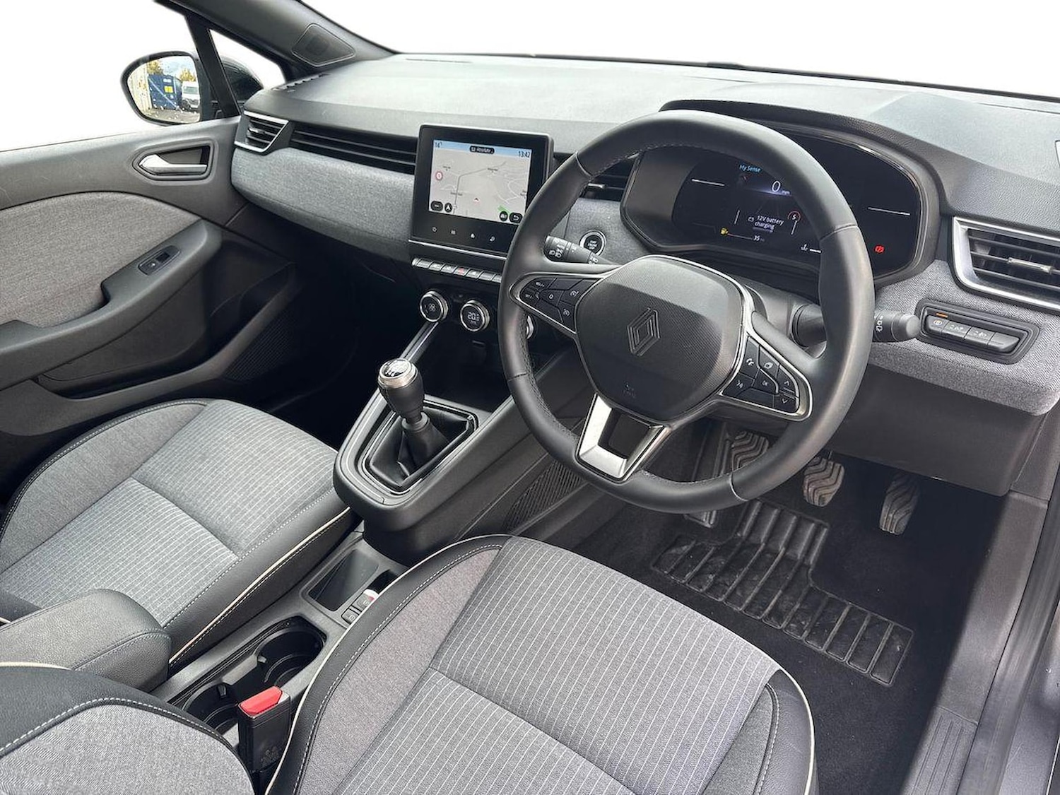 Used Renault Clio 2024 for sale - 76335180: Photo 15
