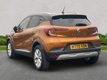 Used Renault Captur 2020 for sale - 77059804: Photo