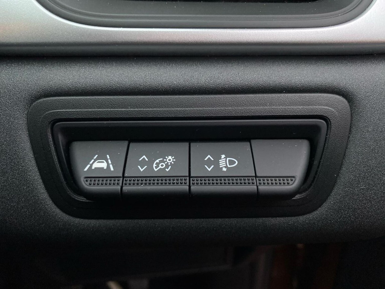 Used Renault Captur 2020 for sale - 77059804: Photo 45