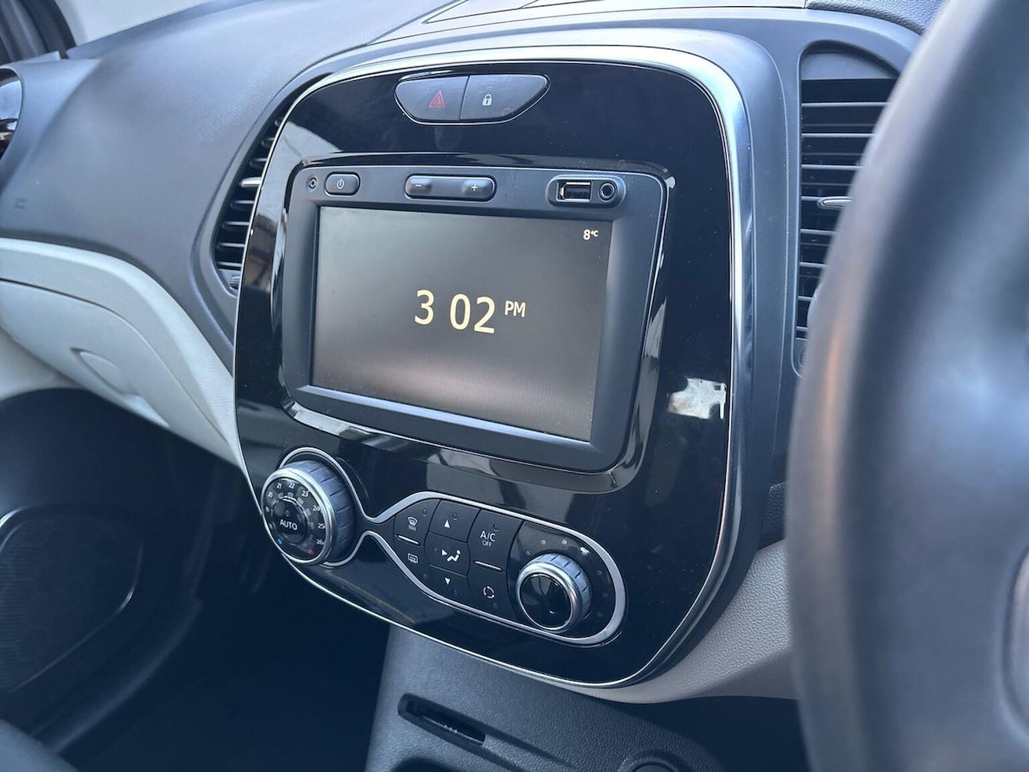 Used Renault Captur 2019 for sale - 76741220: Photo 11