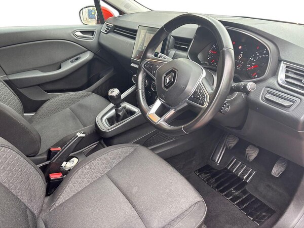 Used Renault Clio 2020 for sale - 76198410: Photo 15