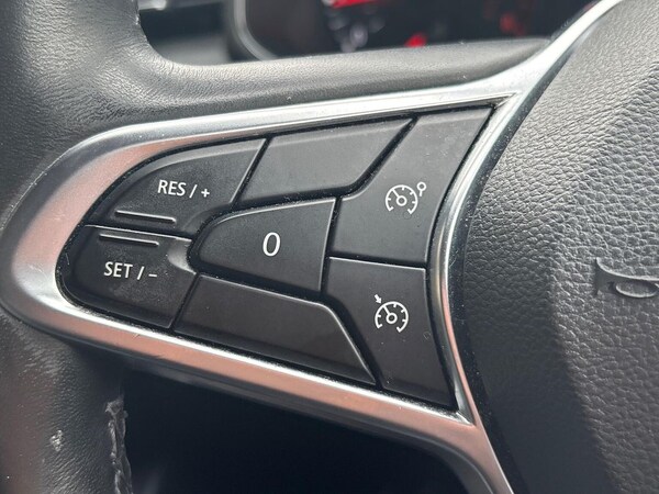 Used Renault Clio 2020 for sale - 76198410: Photo 27