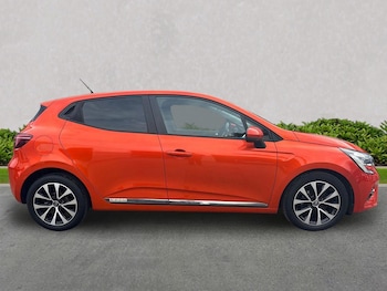 Used Renault Clio 2020 for sale - 76198410: Photo 3
