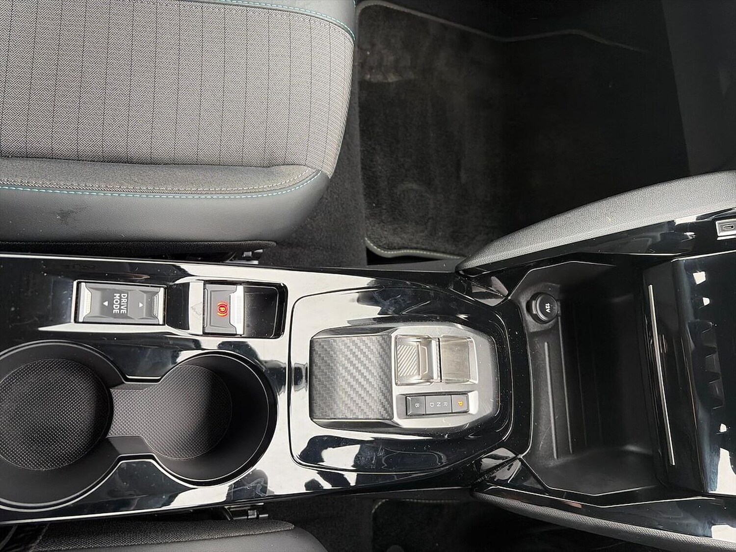 Used Peugeot 208 2022 for sale - 77008324: Photo 15