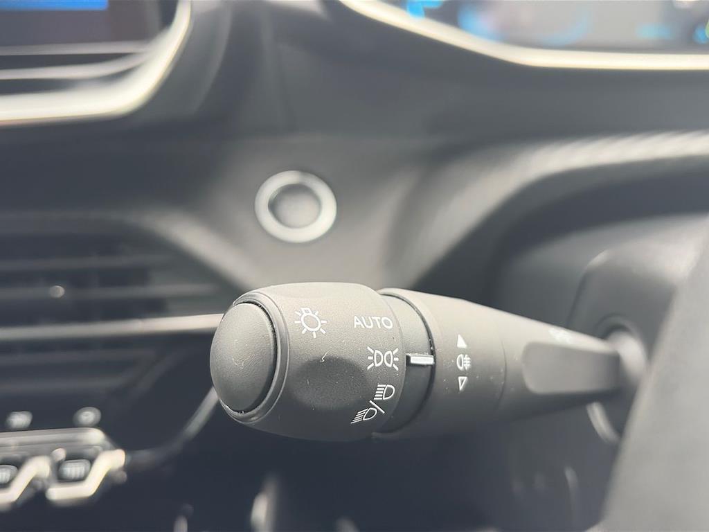 Used Peugeot 208 2022 for sale - 77008324: Photo 31