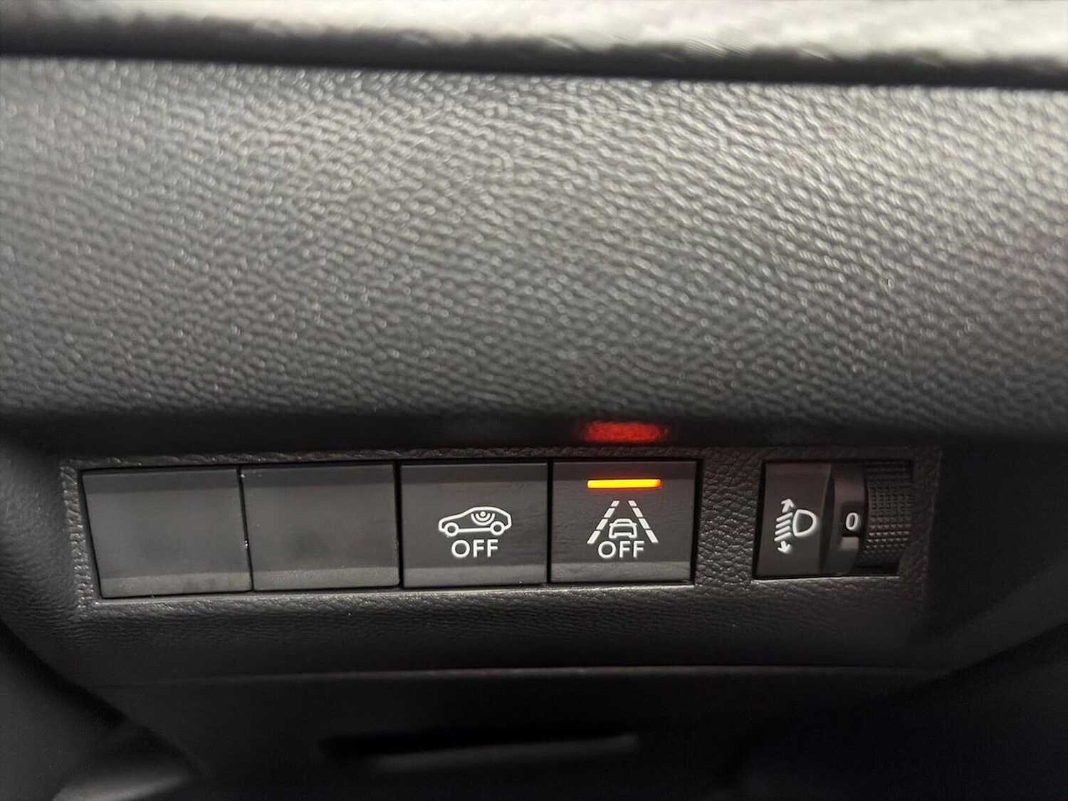 Used Peugeot 208 2022 for sale - 77008324: Photo 41