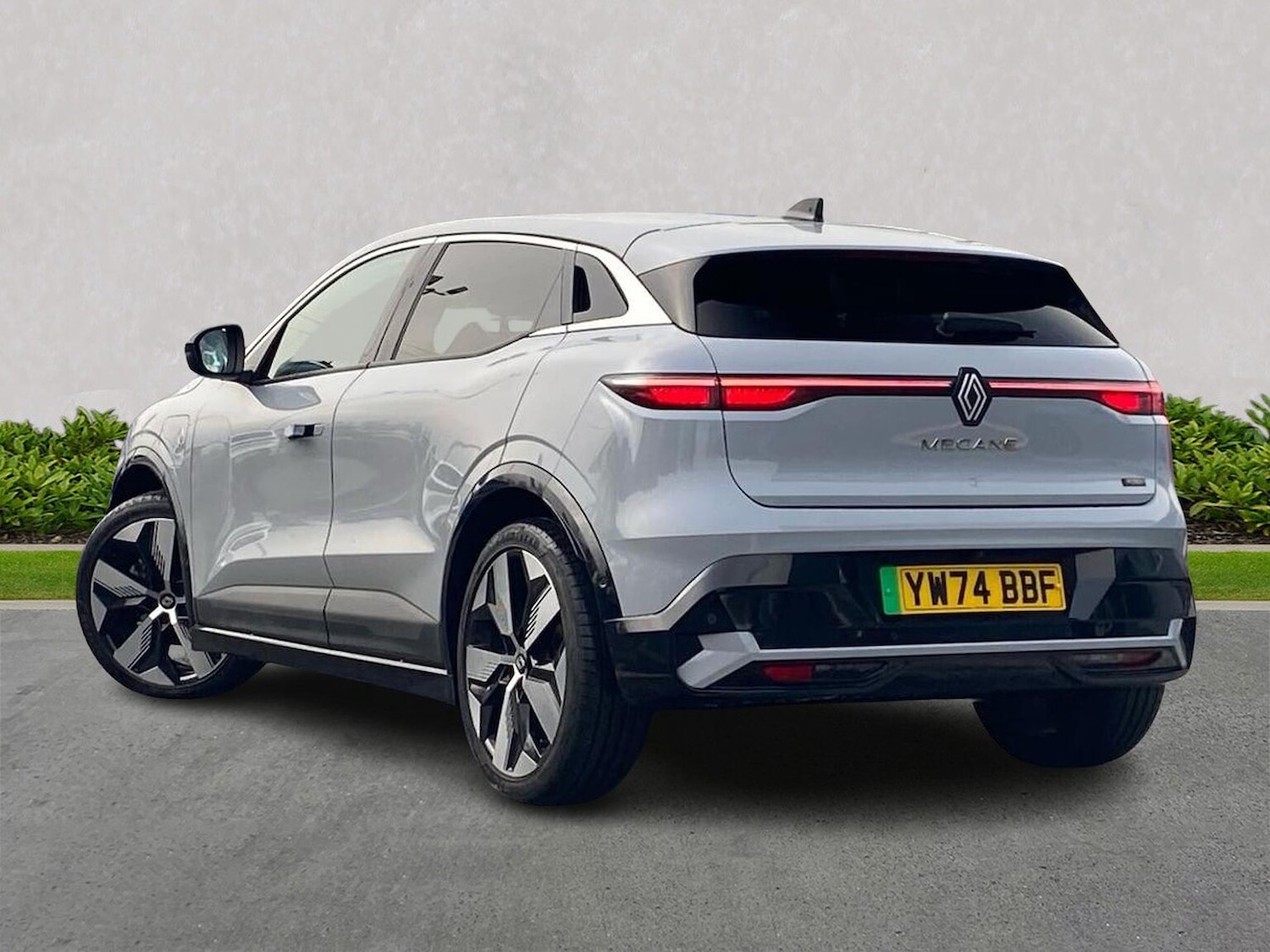 Used Renault Megane E Tech 2025 for sale - 77888635: Photo 2