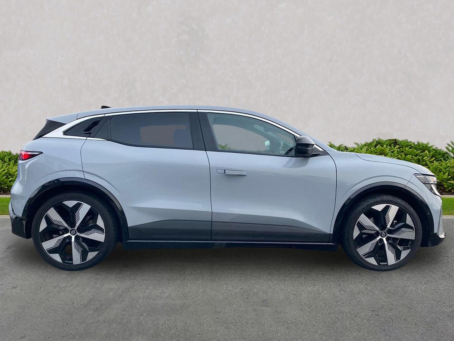 Used Renault Megane E Tech 2025 for sale - 77888635: Photo 3