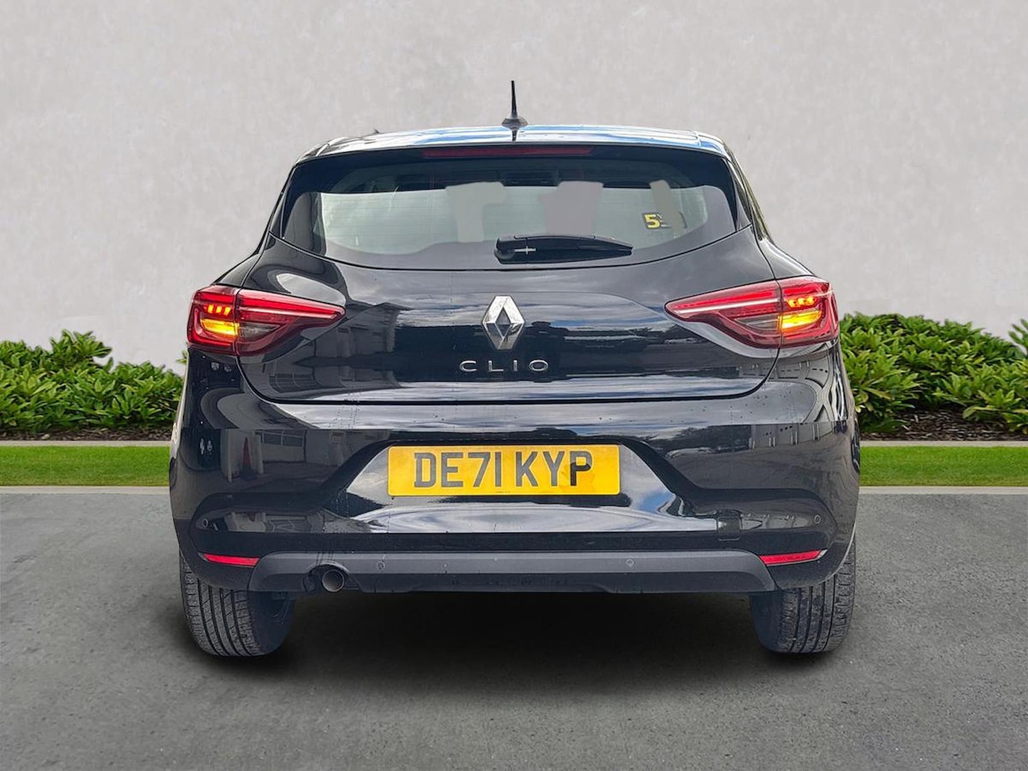 Used Renault Clio 2021 for sale - 76335184: Photo 4