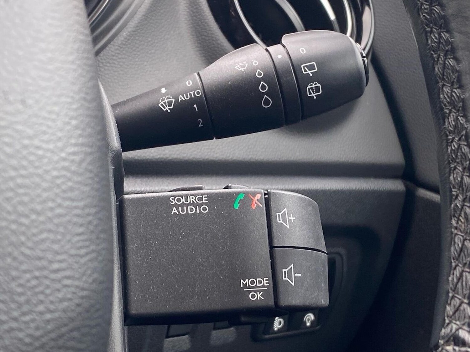 Used Renault Captur 2018 for sale - 78195862: Photo 28