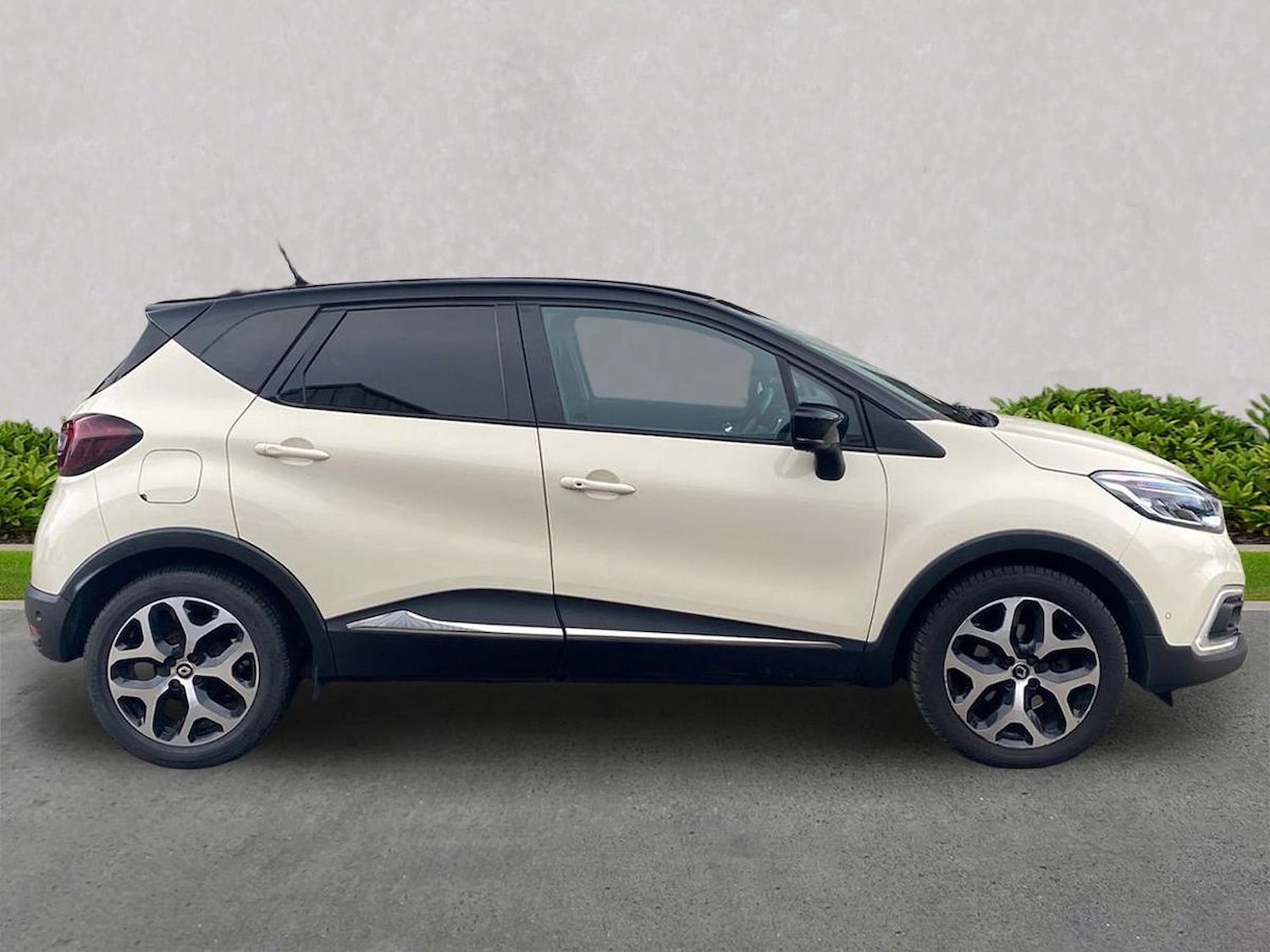 Used Renault Captur 2018 for sale - 78195862: Photo 3
