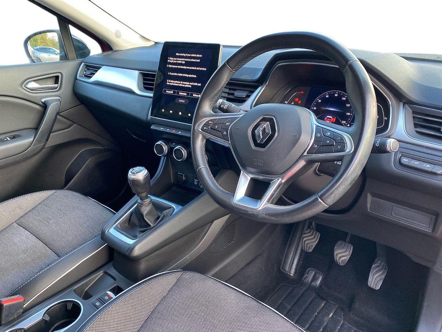 Used Renault Captur 2021 for sale - 76387207: Photo 15