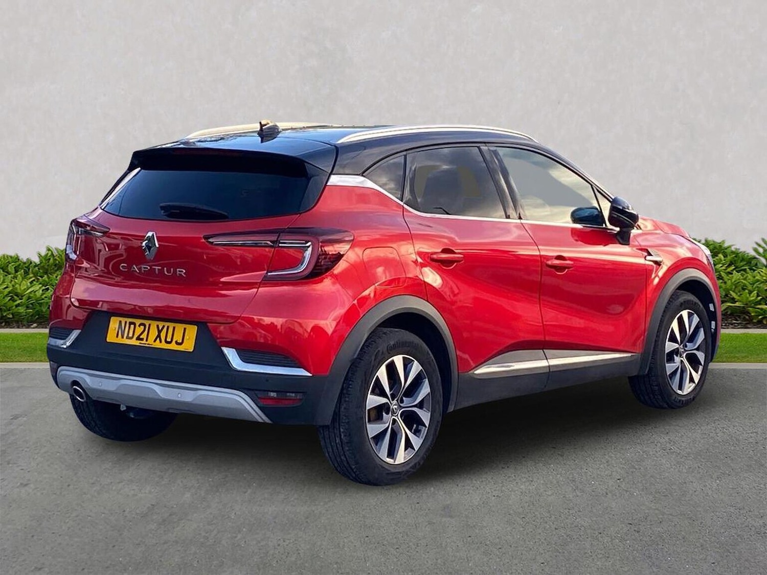 Used Renault Captur 2021 for sale - 76387207: Photo 2