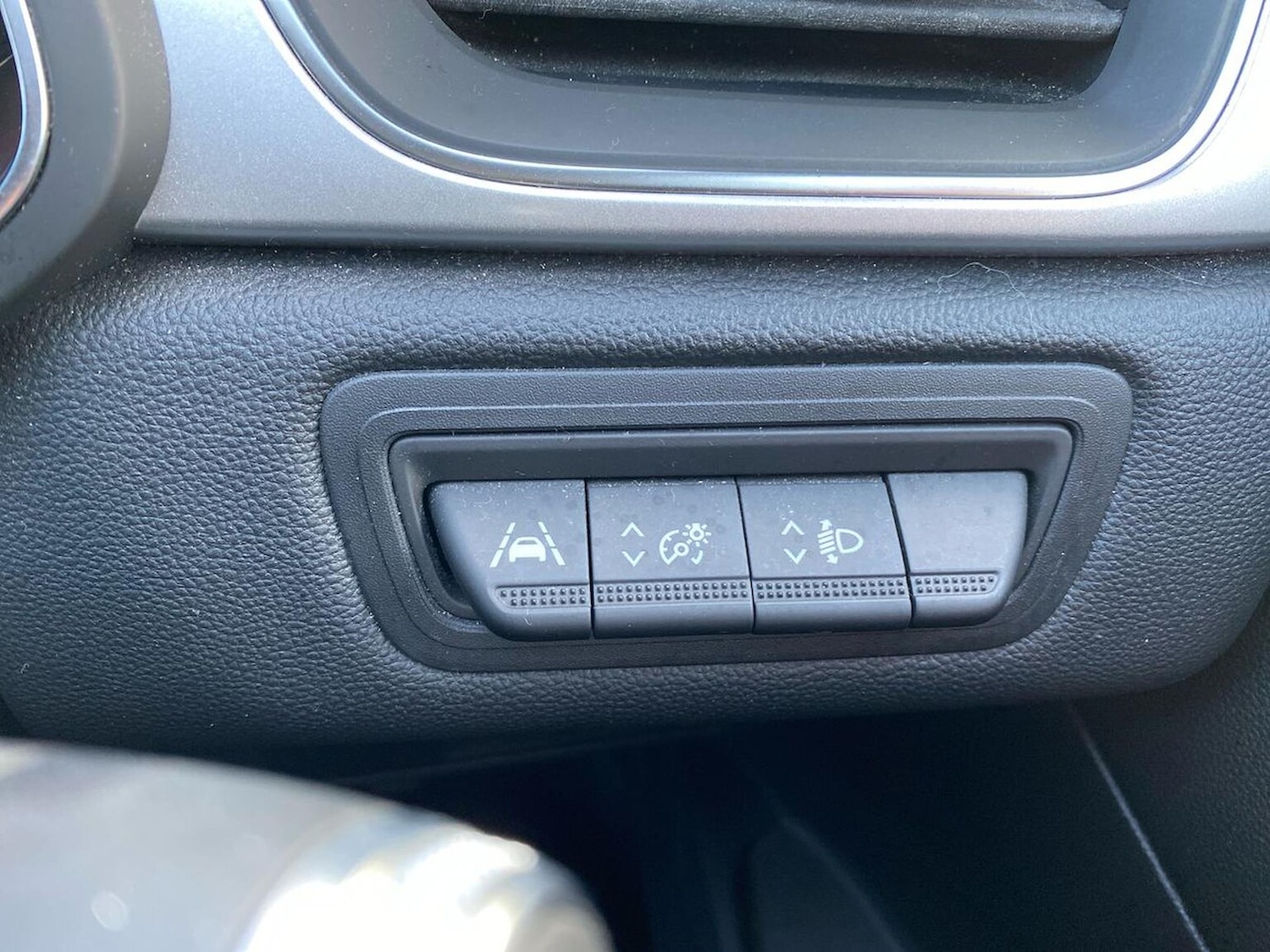 Used Renault Captur 2021 for sale - 76387207: Photo 22