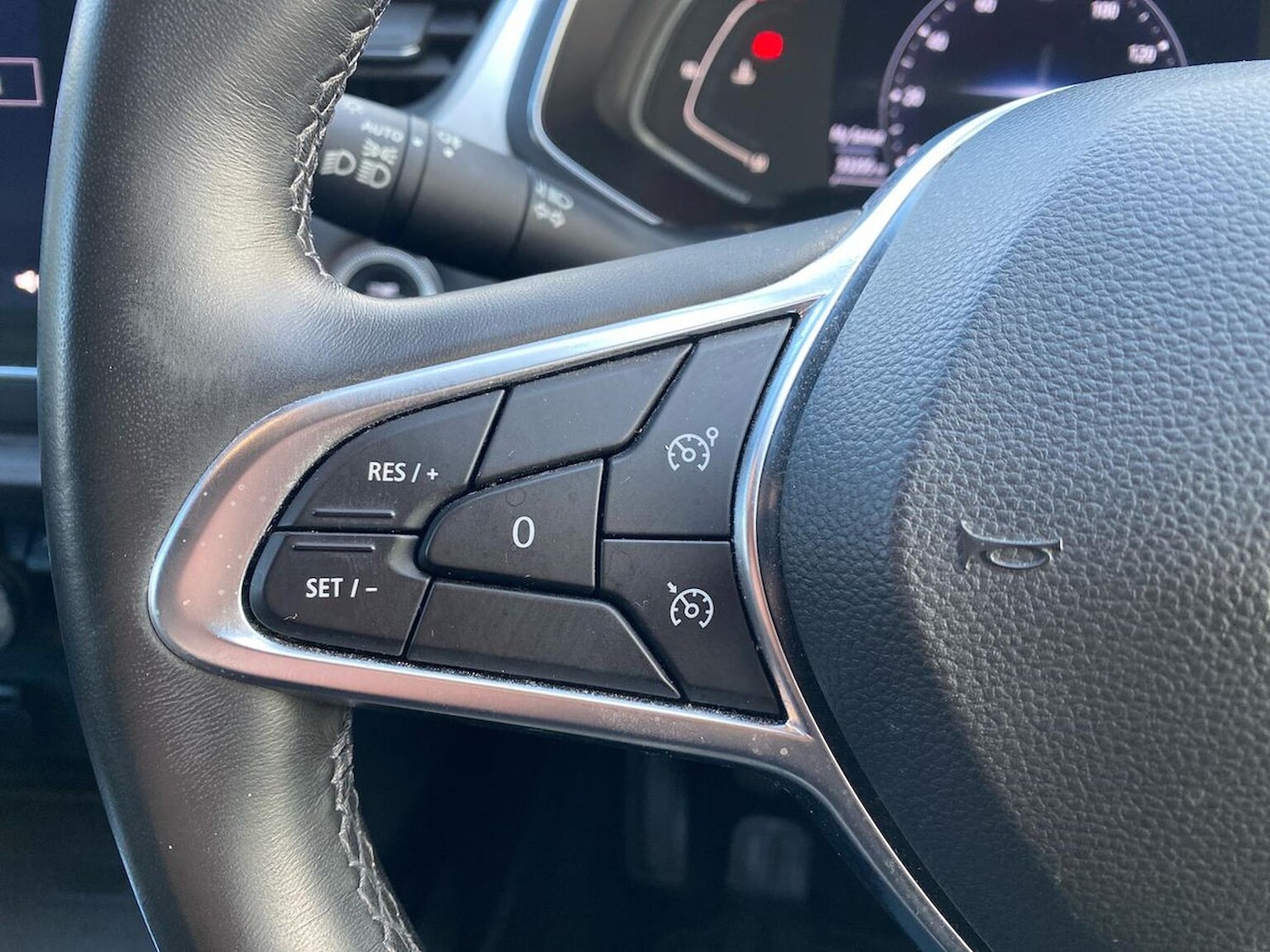 Used Renault Captur 2021 for sale - 76387207: Photo 27