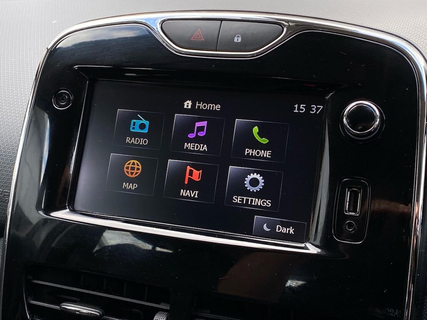 Used Renault Clio 2014 for sale - 78195778: Photo 24