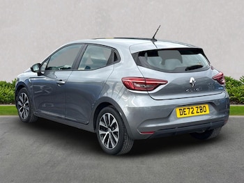Used Renault Clio 2022 for sale - 76149476: Photo 2