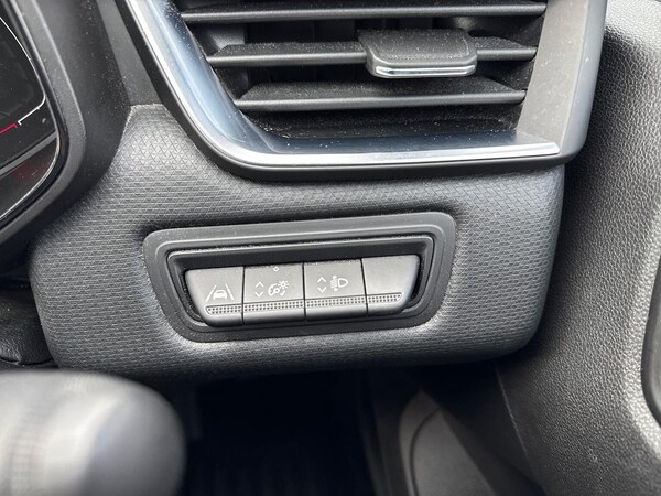 Used Renault Clio 2022 for sale - 76149476: Photo 30