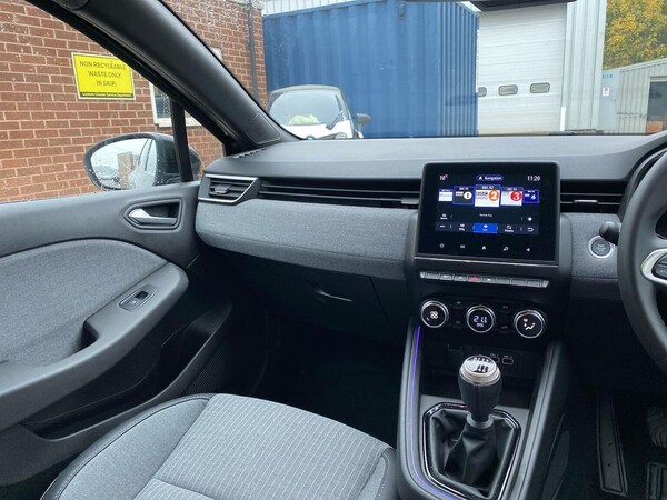 Used Renault Clio 2024 for sale - 76281171: Photo 13