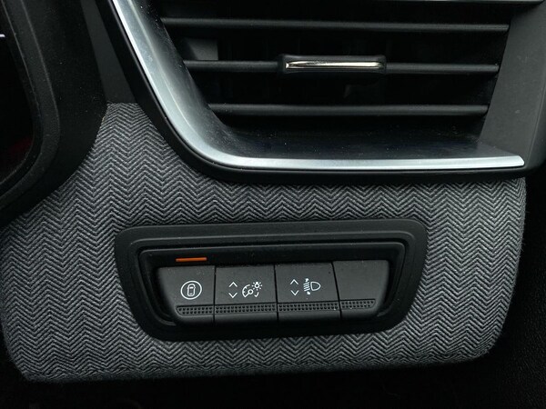 Used Renault Clio 2024 for sale - 76281171: Photo 22