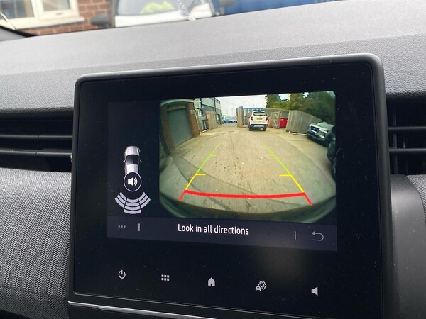 Used Renault Clio 2024 for sale - 76281171: Photo 23