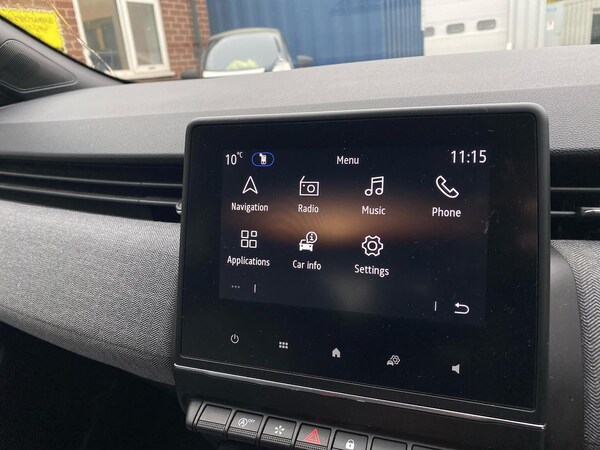 Used Renault Clio 2024 for sale - 76281171: Photo 25