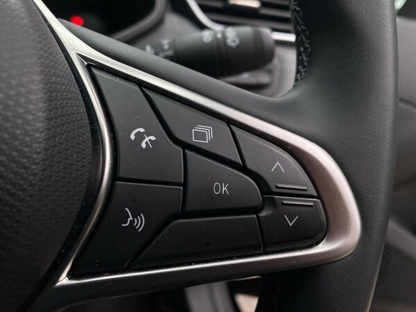 Used Renault Clio 2024 for sale - 76281171: Photo 26