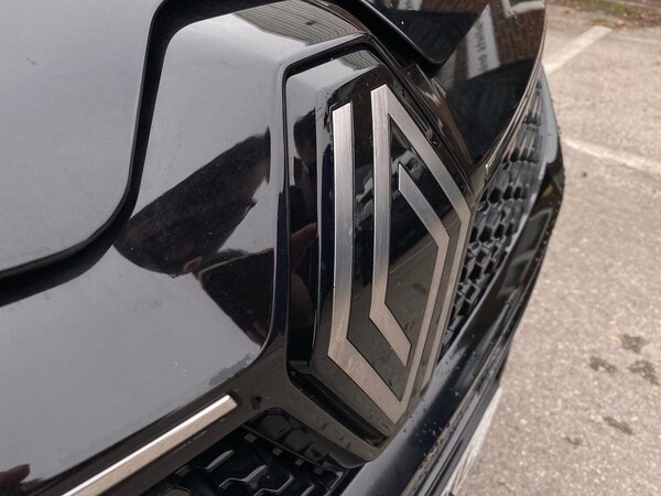 Used Renault Clio 2024 for sale - 76281171: Photo 32