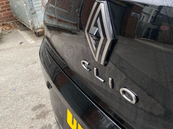 Used Renault Clio 2024 for sale - 76281171: Photo 34