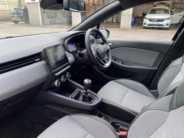 Used Renault Clio 2024 for sale - 76281171: Photo 7