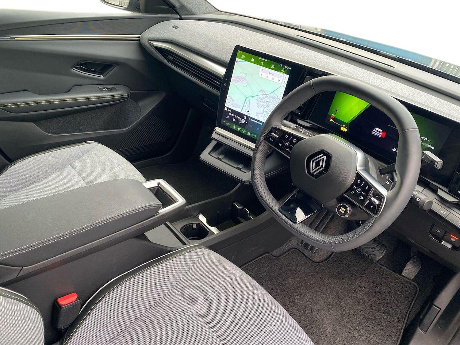 Used Renault Scenic E-Tech 2024 for sale - 76848756: Photo 15