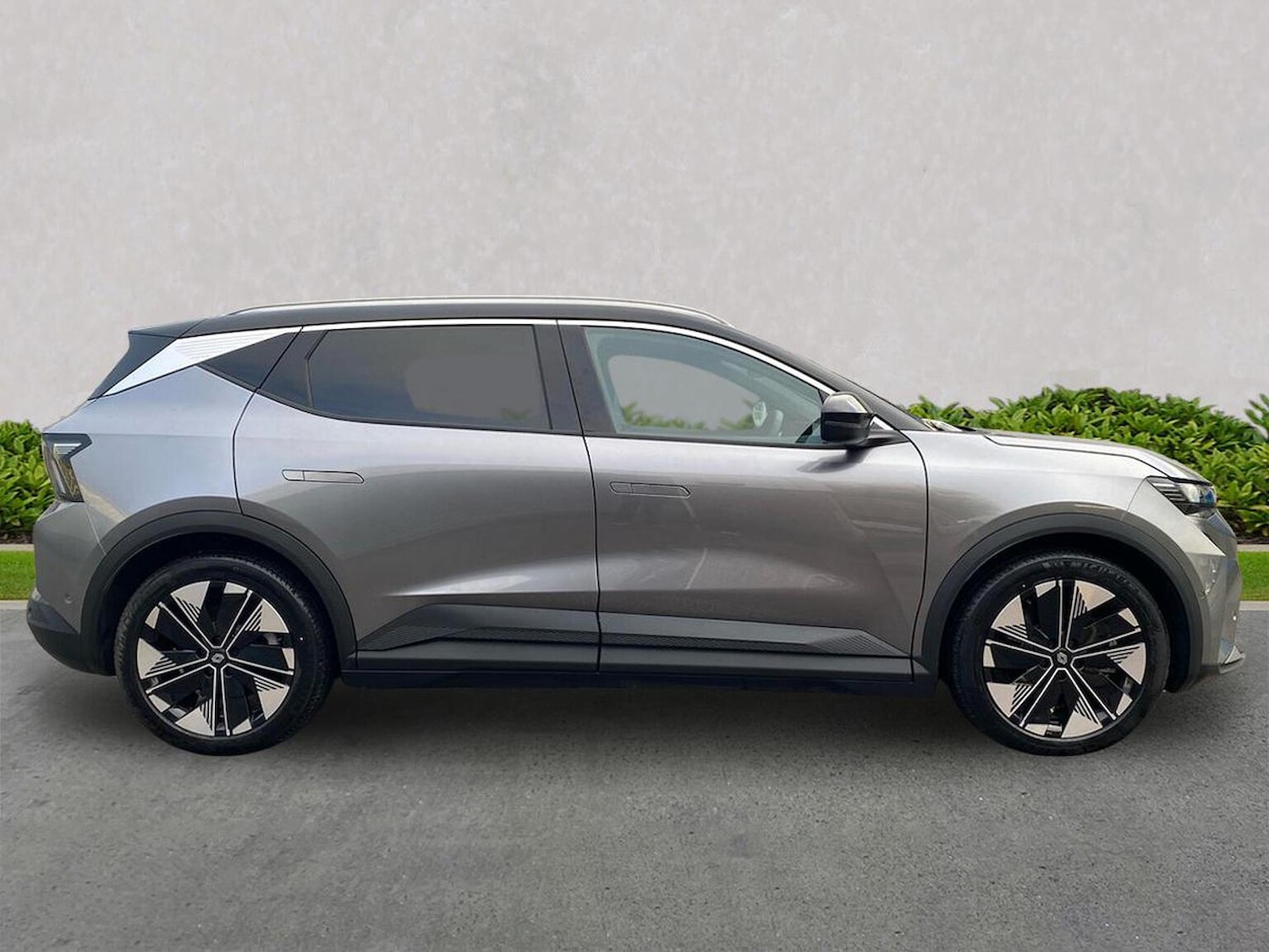 Used Renault Scenic E-Tech 2024 for sale - 76848756: Photo 3