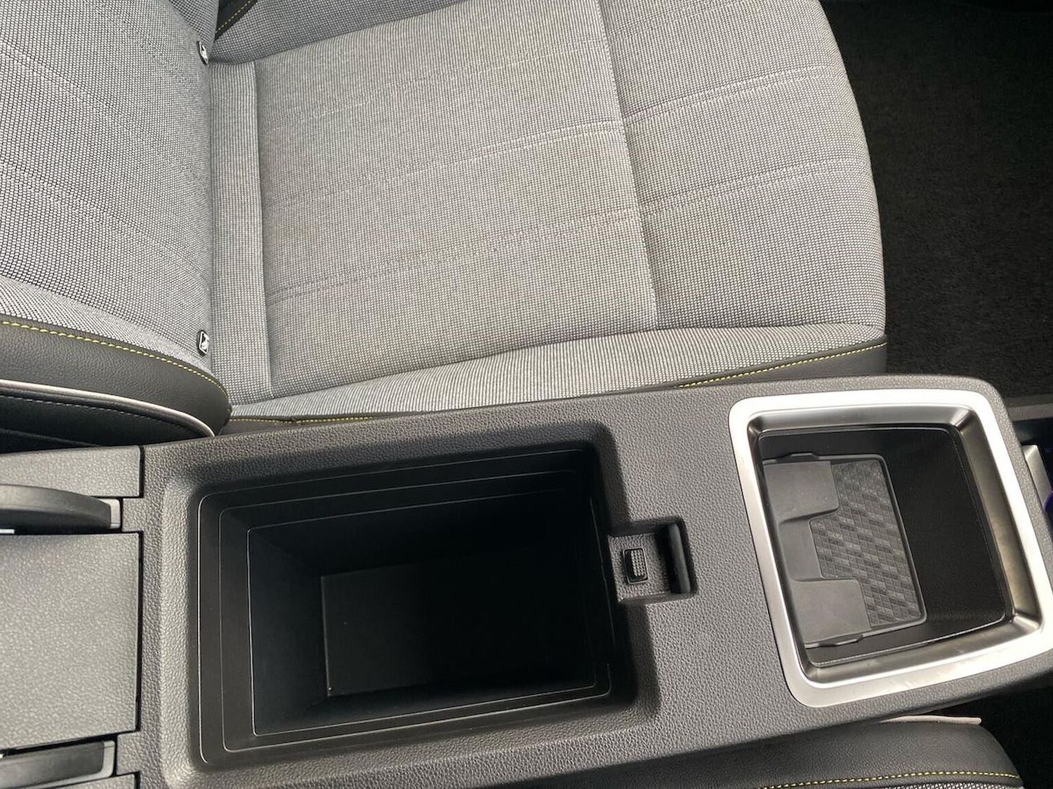 Used Renault Scenic E-Tech 2024 for sale - 76848756: Photo 45