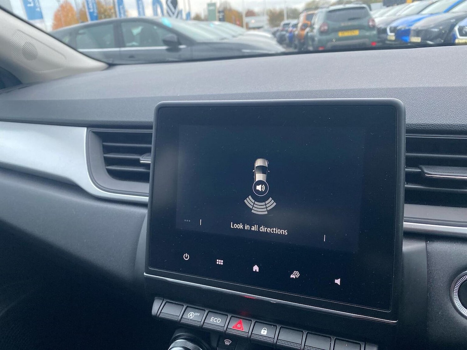 Used Renault Captur 2024 for sale - 76510769: Photo 23