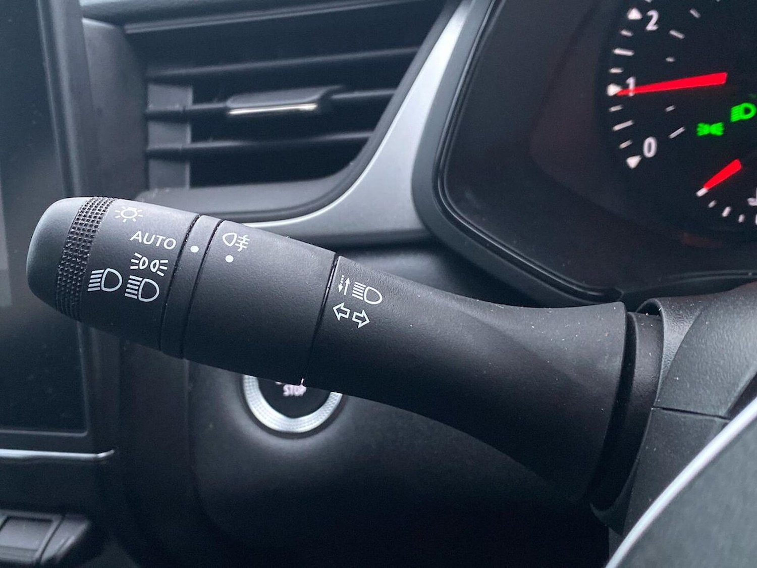 Used Renault Captur 2024 for sale - 76510769: Photo 29