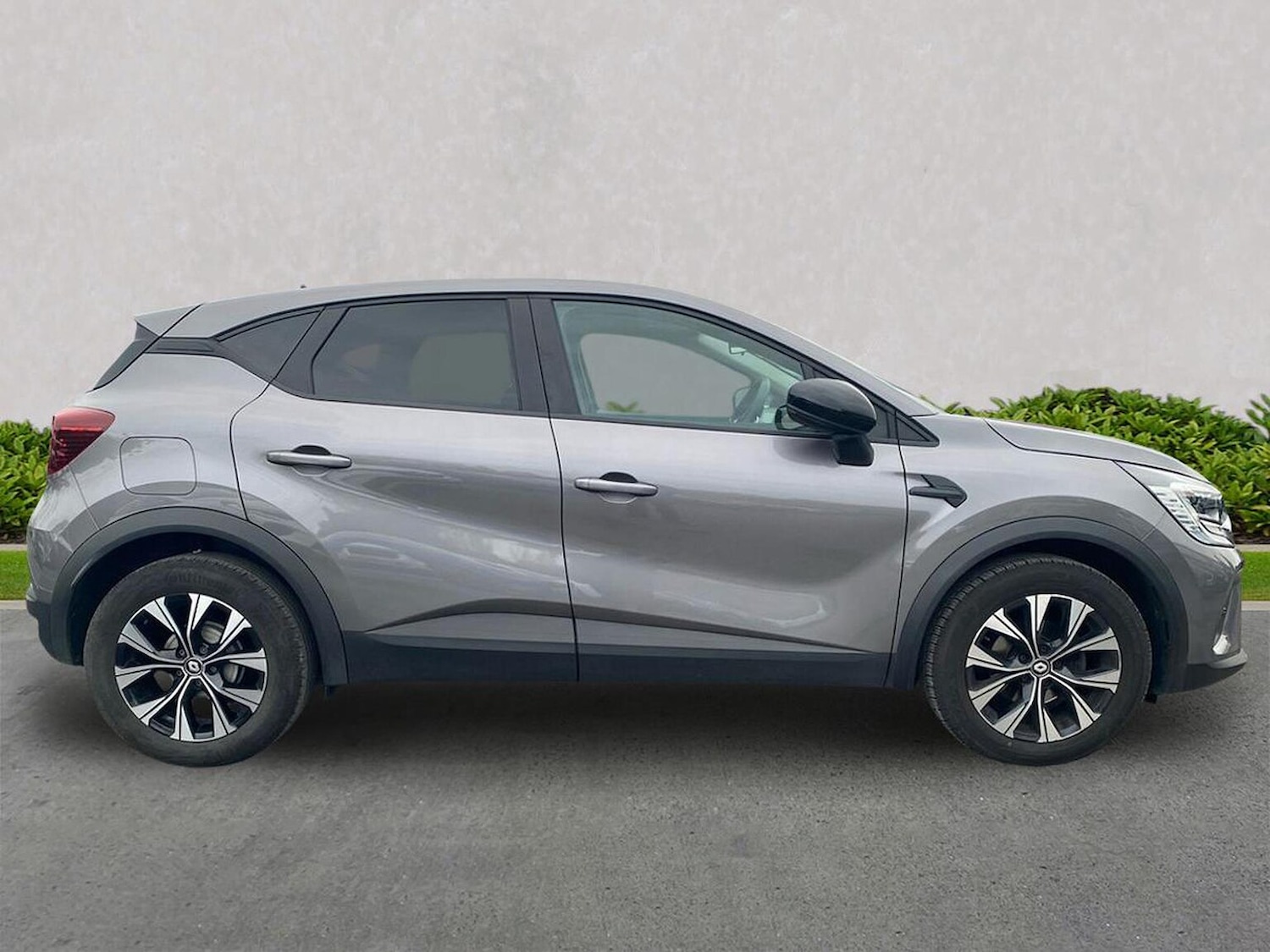 Used Renault Captur 2024 for sale - 76510769: Photo 3