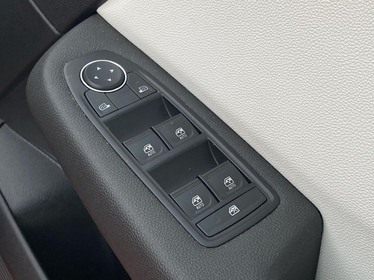 Used Renault Clio 2022 for sale - 78190986: Photo 21