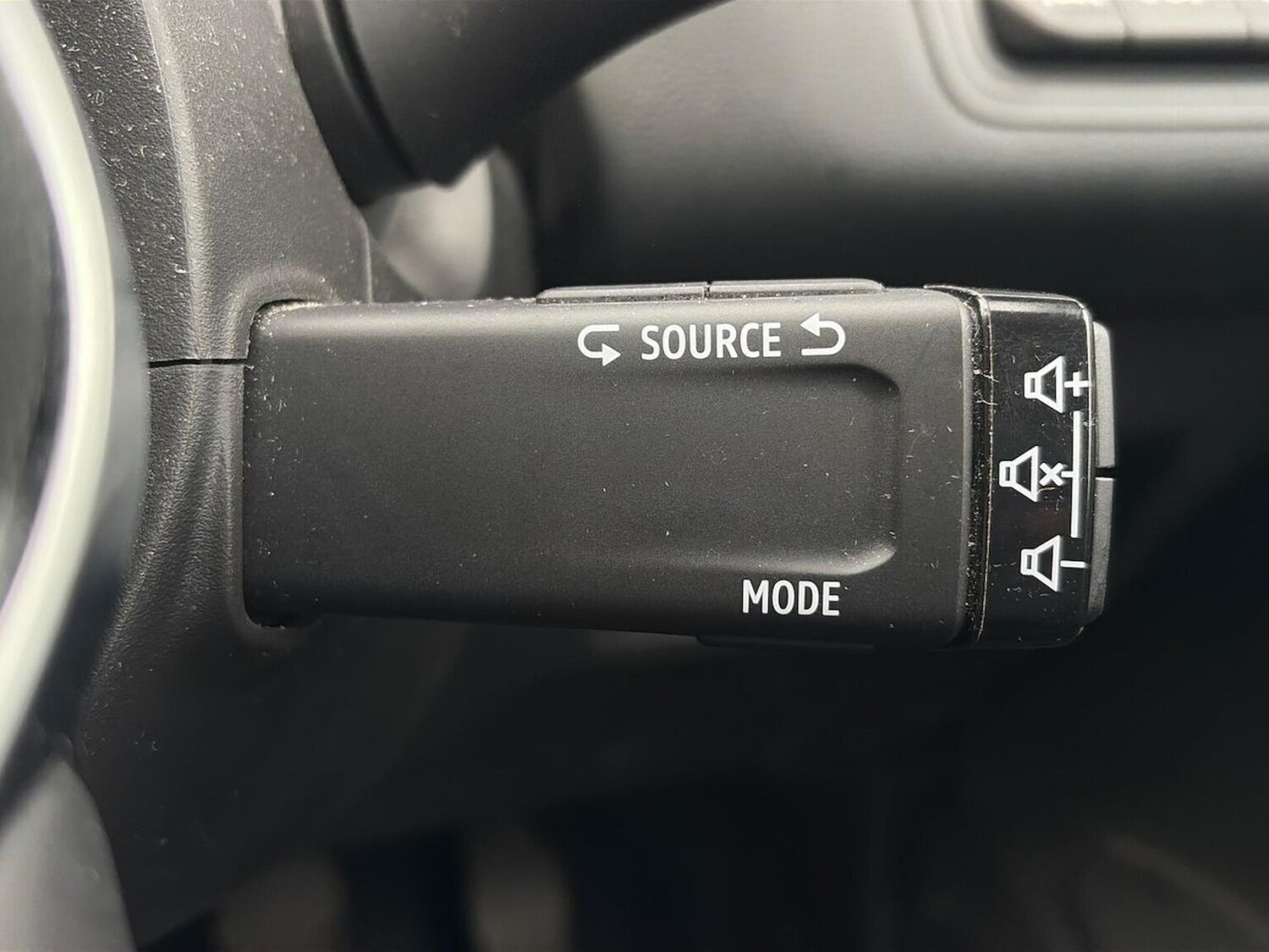 Used Renault Captur 2022 for sale - 78195657: Photo 30