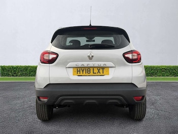 Used Renault Captur 2018 for sale - 79445143: Photo