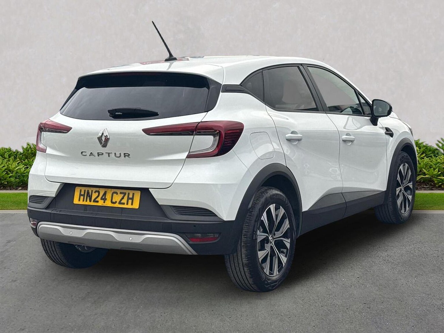 Used Renault Captur 2024 for sale - 76510765: Photo 18