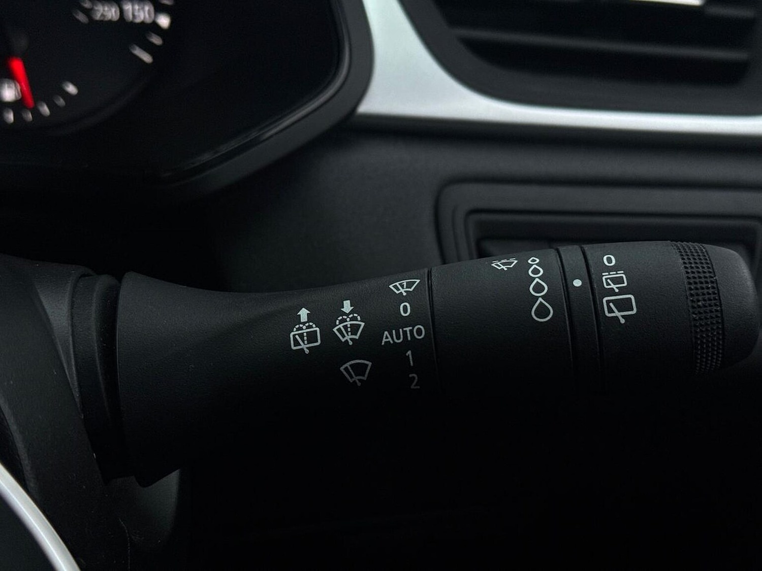 Used Renault Captur 2024 for sale - 76510765: Photo 28