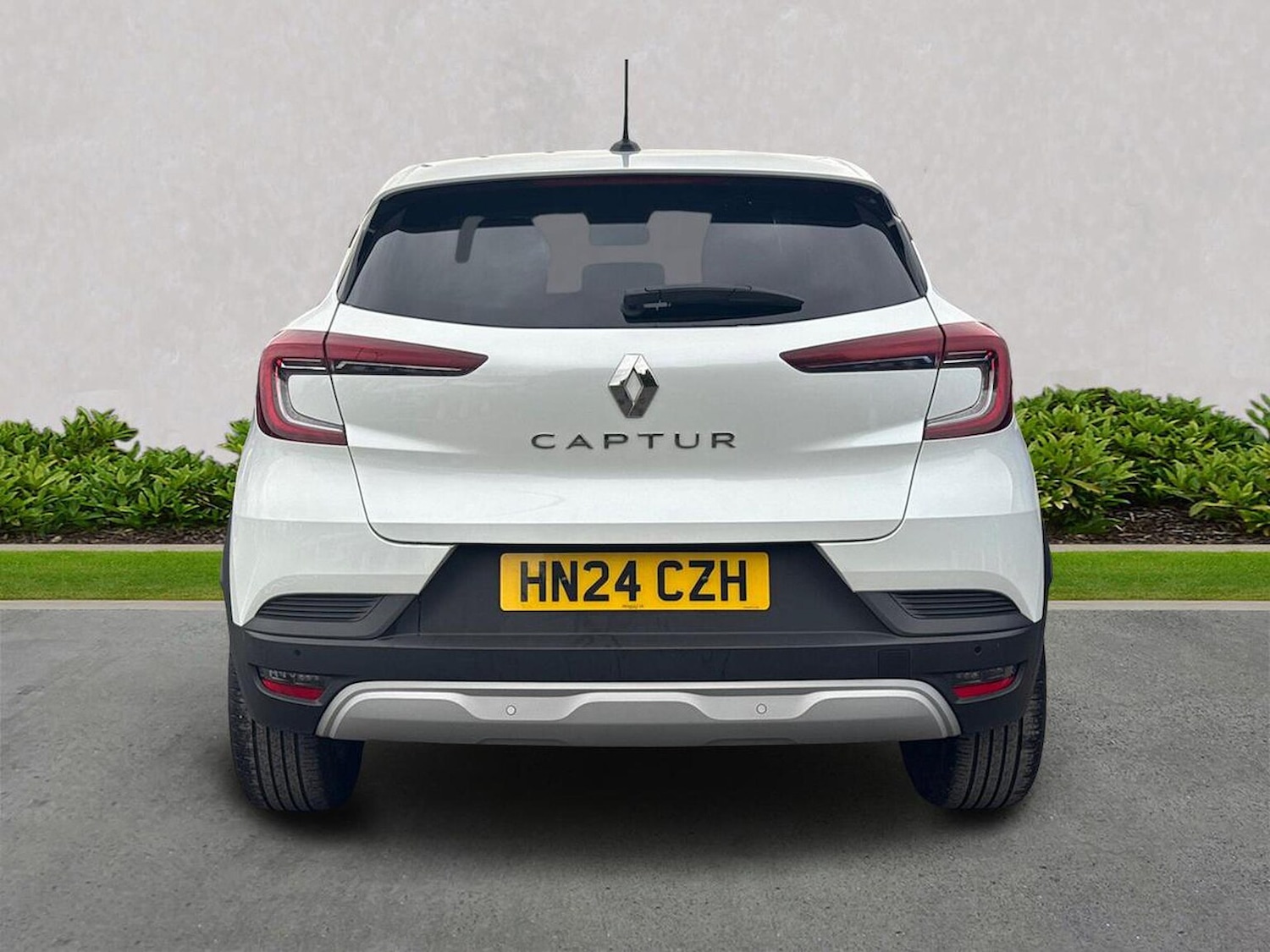 Used Renault Captur 2024 for sale - 76510765: Photo 4