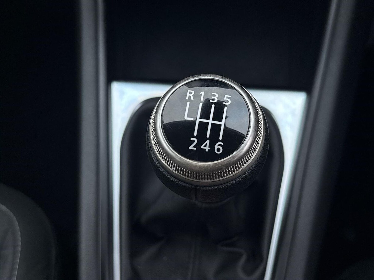 Used Renault Captur 2024 for sale - 76510765: Photo 42