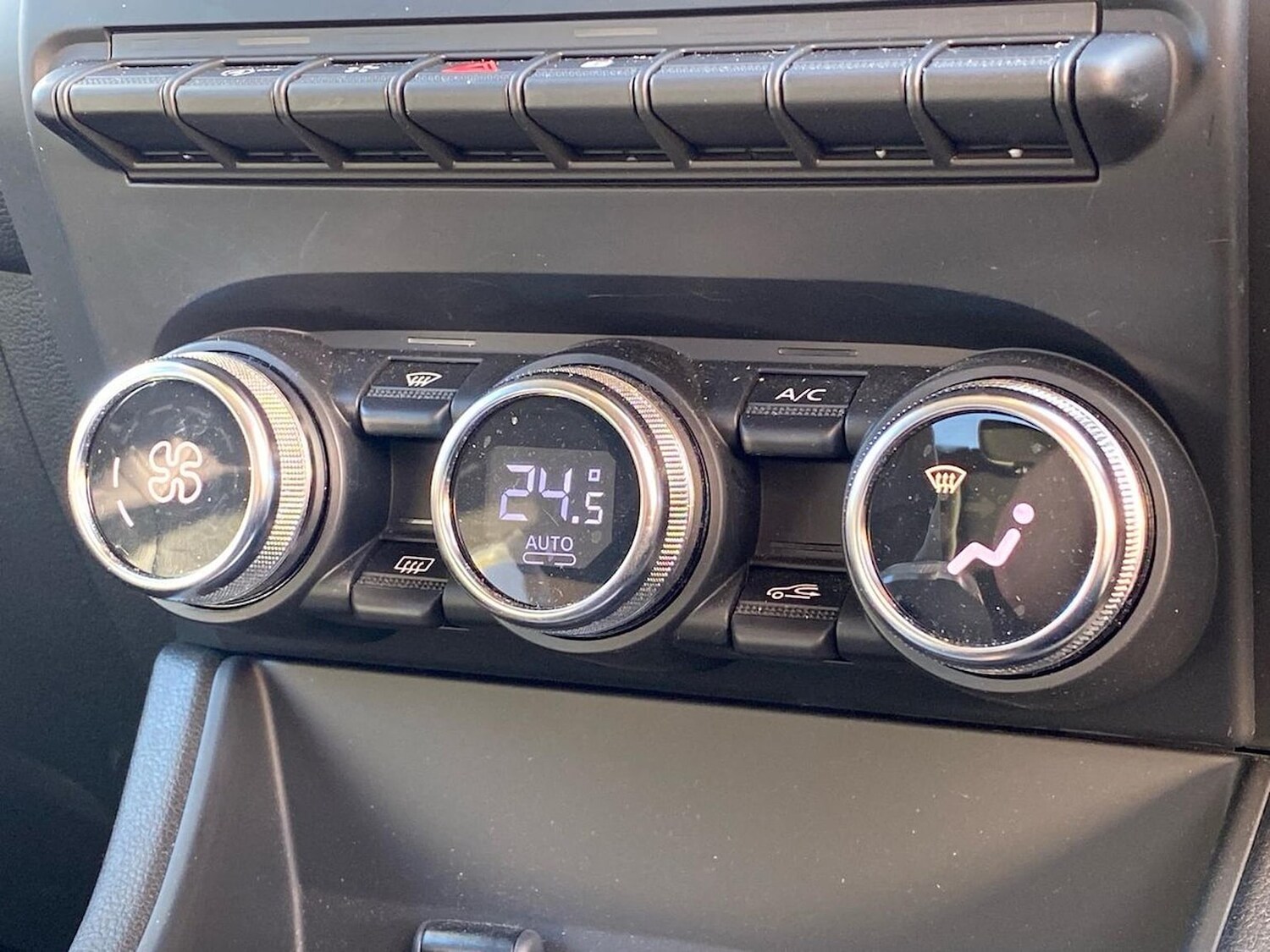 Used Renault Captur 2024 for sale - 78195859: Photo 12