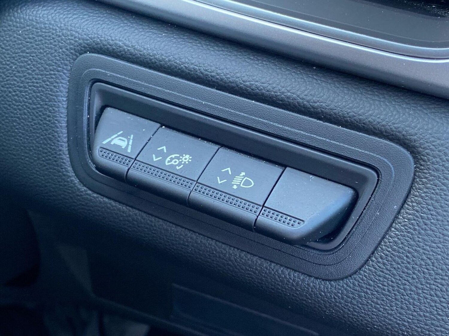 Used Renault Captur 2024 for sale - 78195859: Photo 22