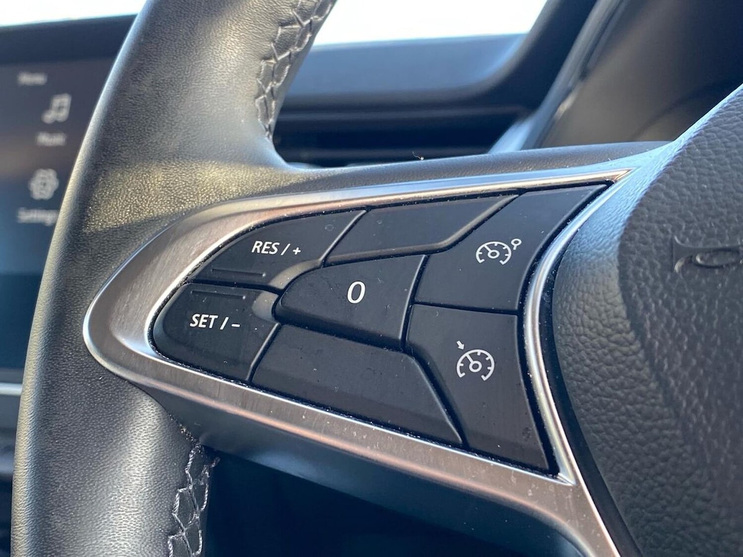 Used Renault Captur 2024 for sale - 78195859: Photo 27