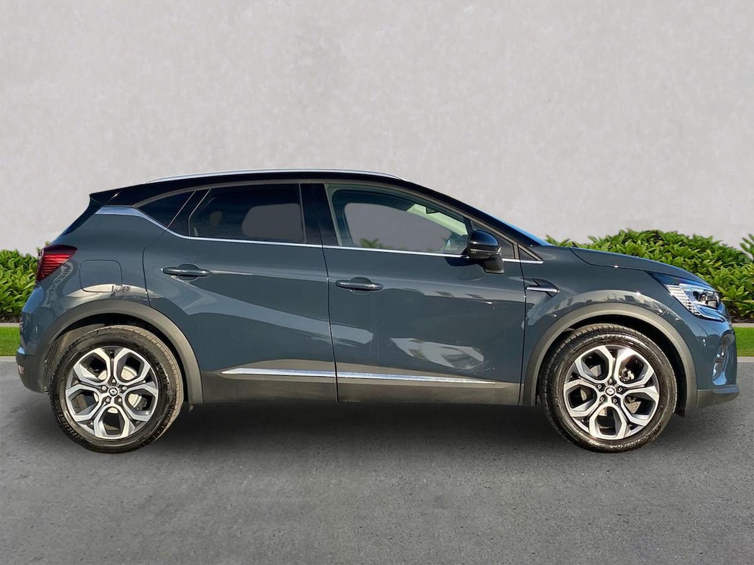 Used Renault Captur 2024 for sale - 78195859: Photo 3