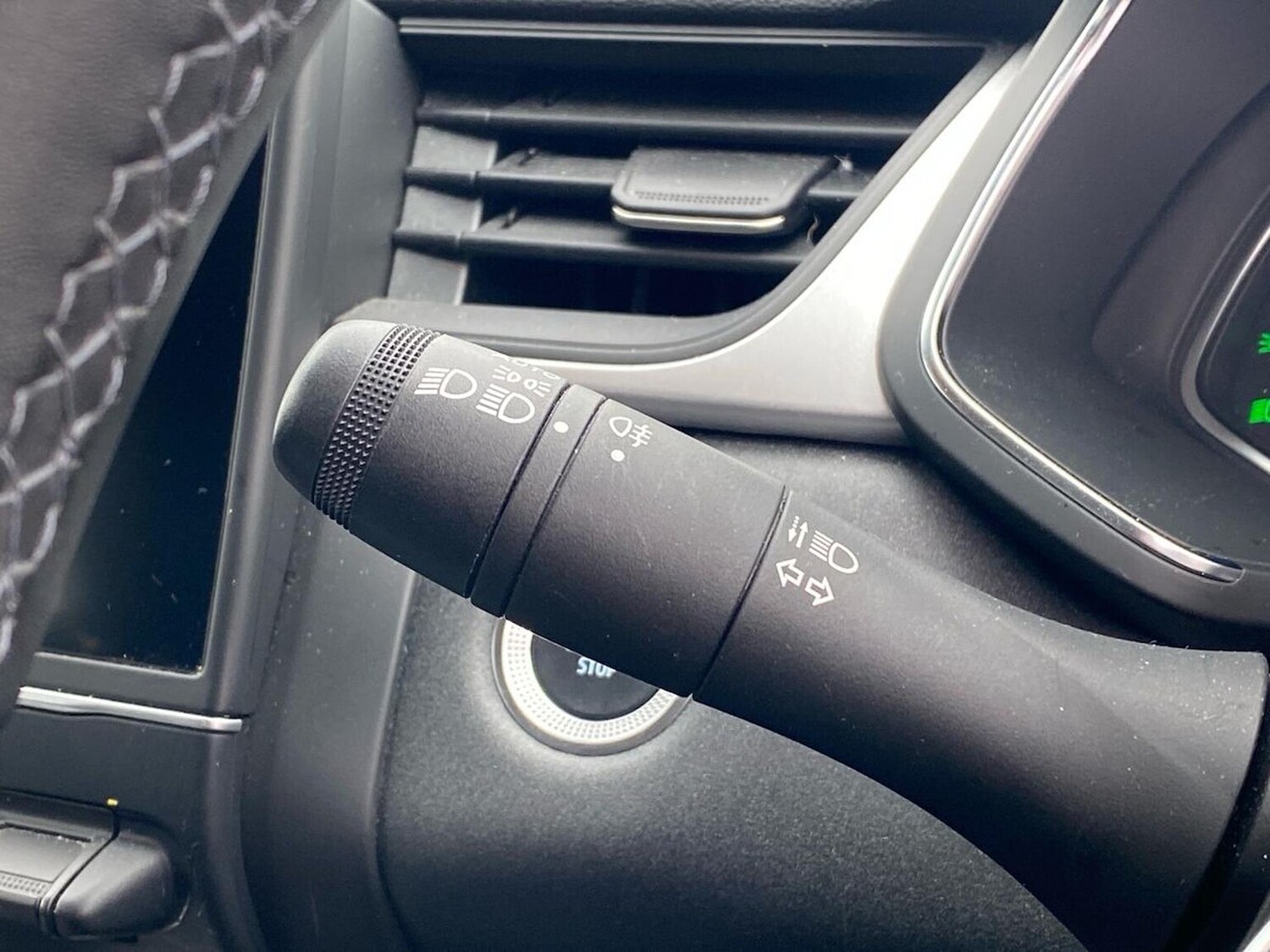 Used Renault Captur 2023 for sale - 78195766: Photo 29